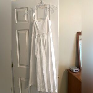 Old Navy white dress. Size XS. Cute.